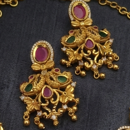Exquisite Temple-Style Peacock Matte Gold Necklace Set NF1003